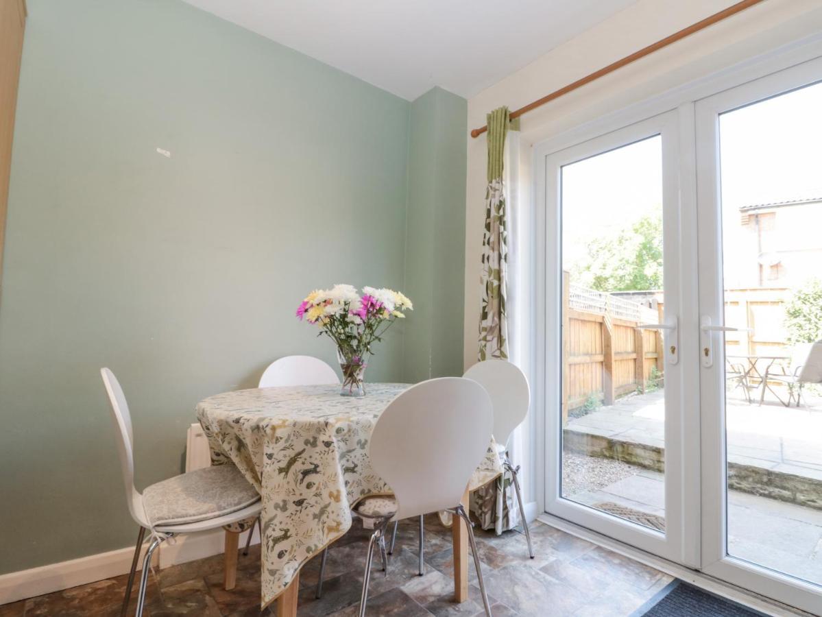 Sutton Court Villa Thirsk Bagian luar foto
